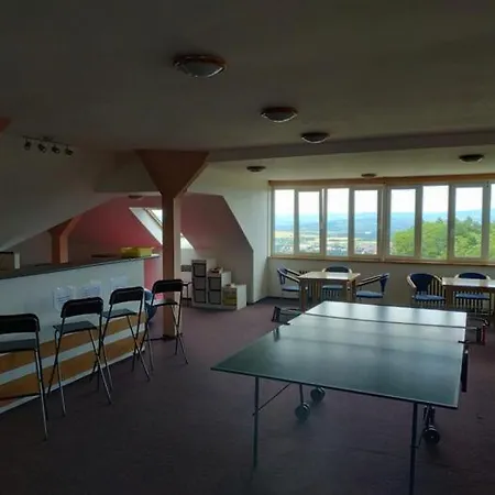 Vyhlidka فندق Lomnice nad Popelkou